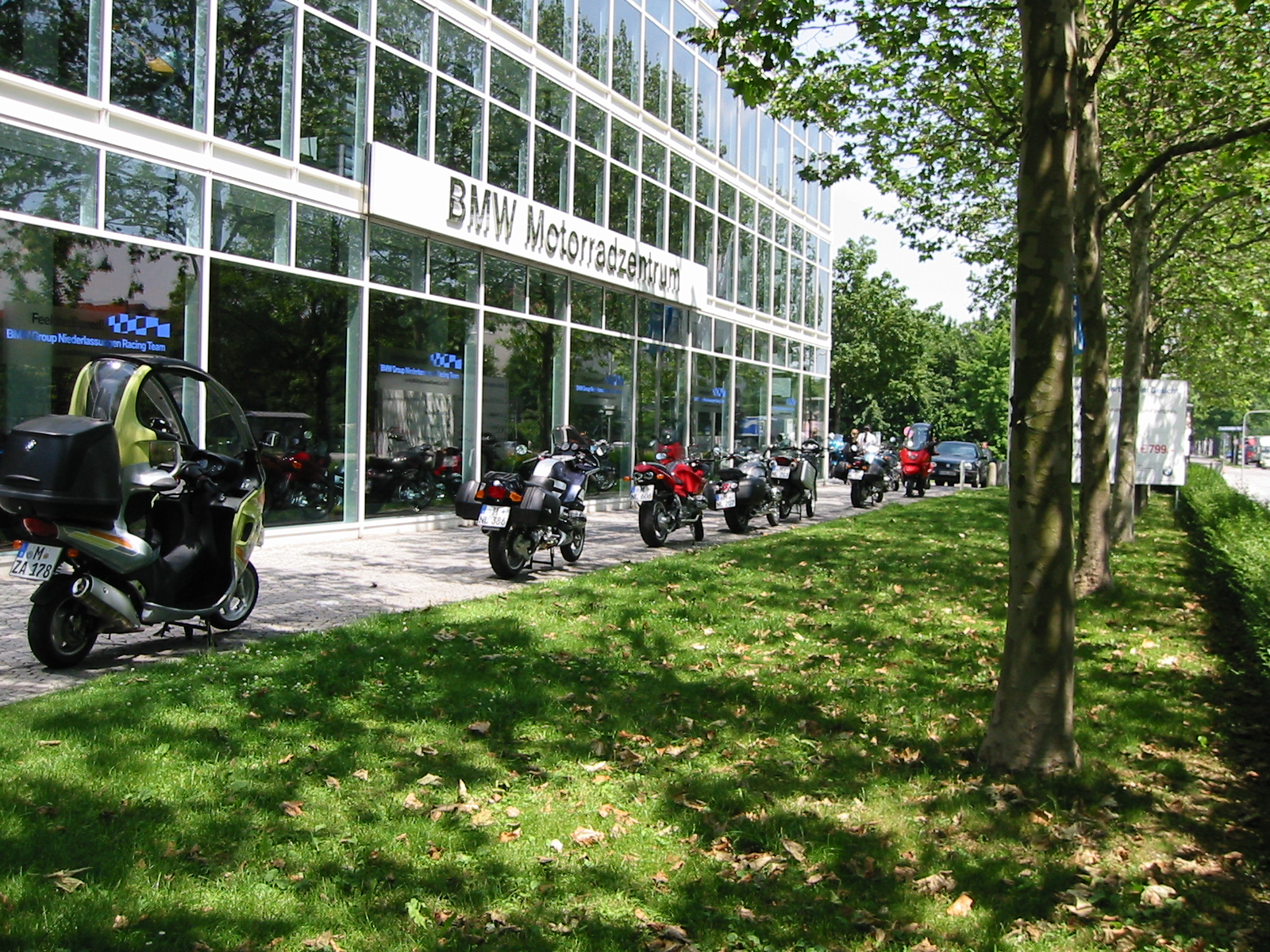 bmw1.JPG